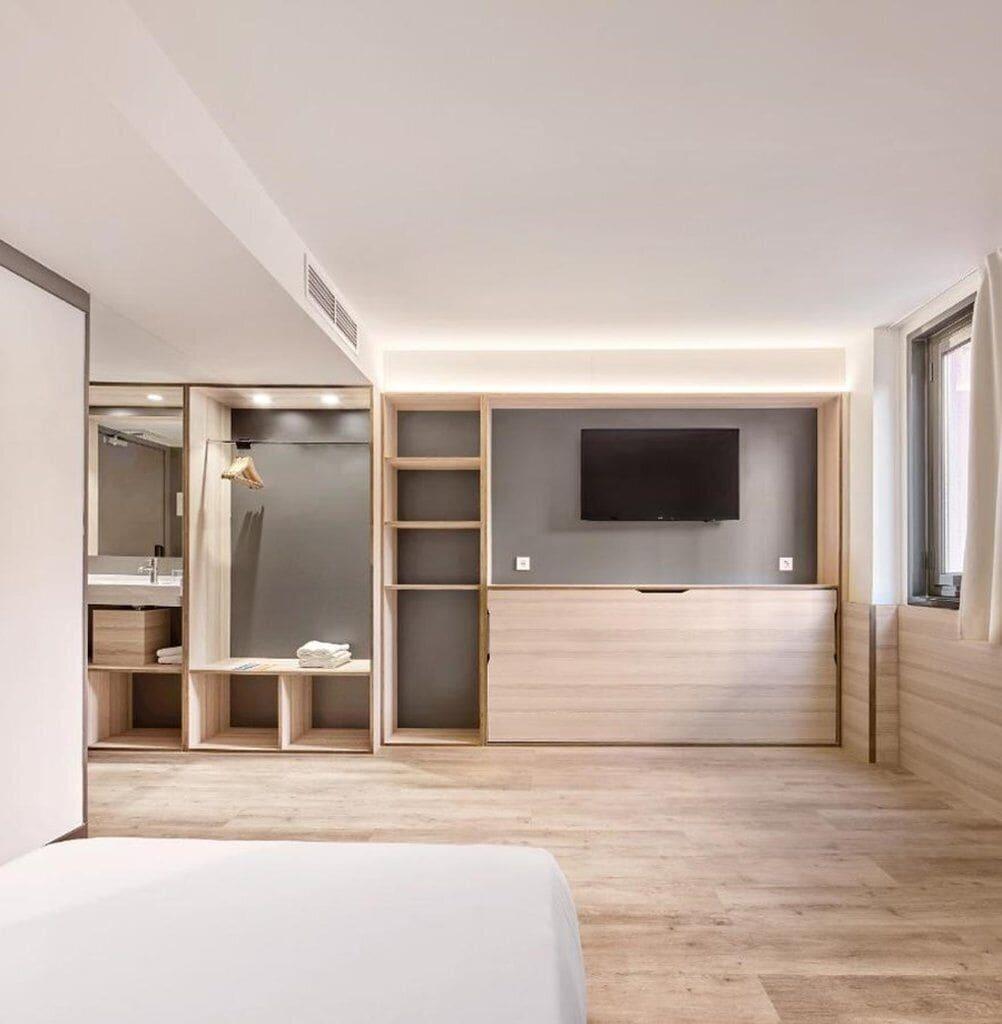 Hostal Lami Esplugues de Llobregat Dış mekan fotoğraf